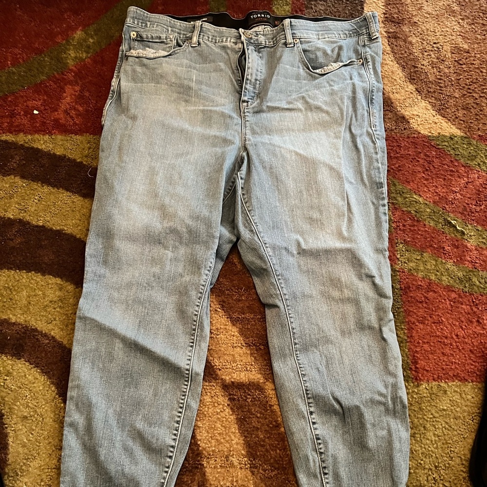 Torrid sky high jeans size 24